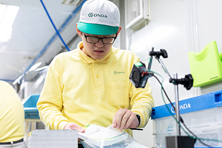 なないろ製作所の職場の様子